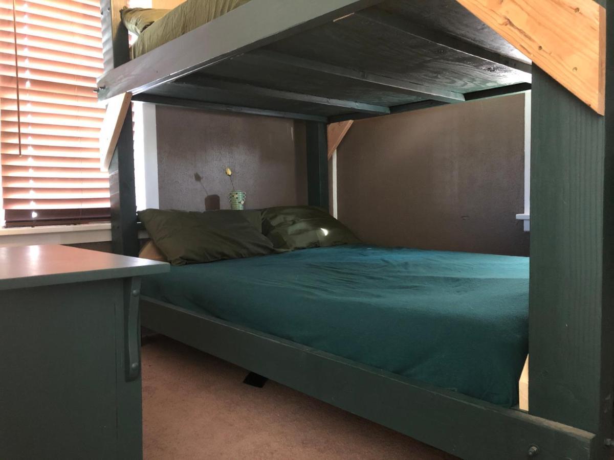 غرانتس Lava Flow Hostel المظهر الخارجي الصورة