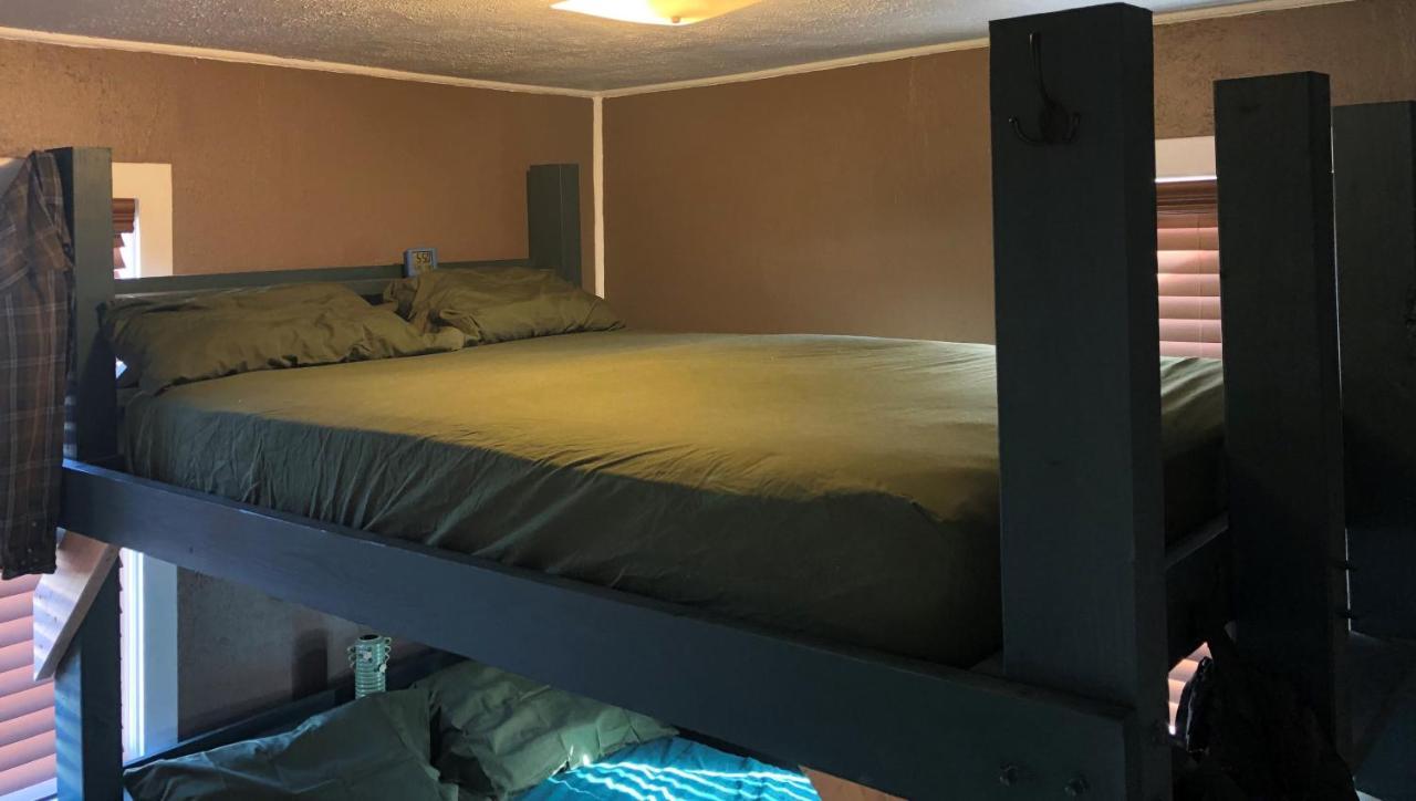 غرانتس Lava Flow Hostel المظهر الخارجي الصورة